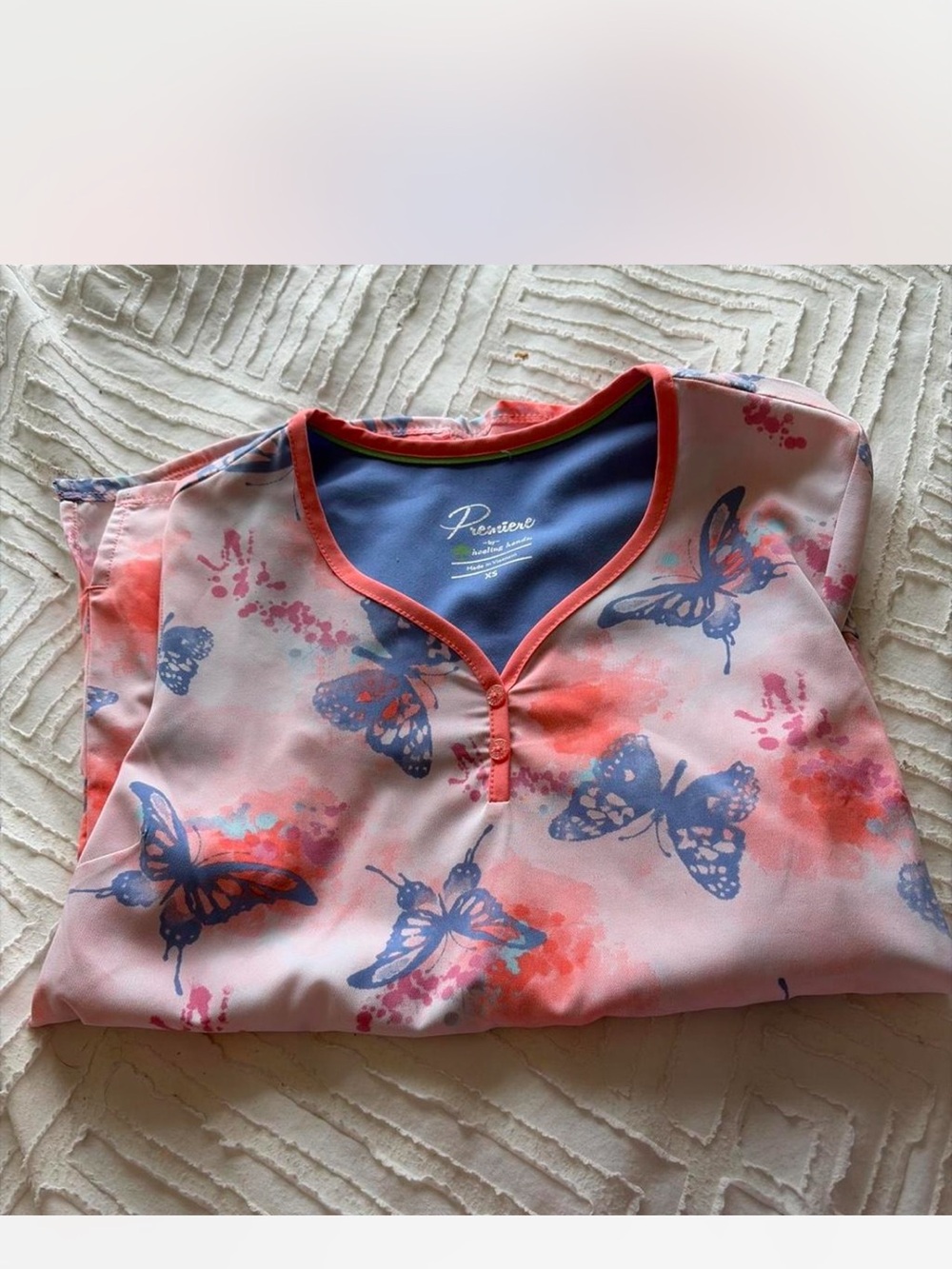 Light Pink Butterfly Print V-Neck Short Sleeve Top